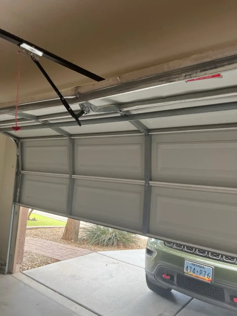 Garage Door Repair Near You in ApacheJunction, AZ